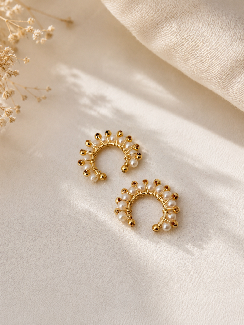 Pearl Earcuff